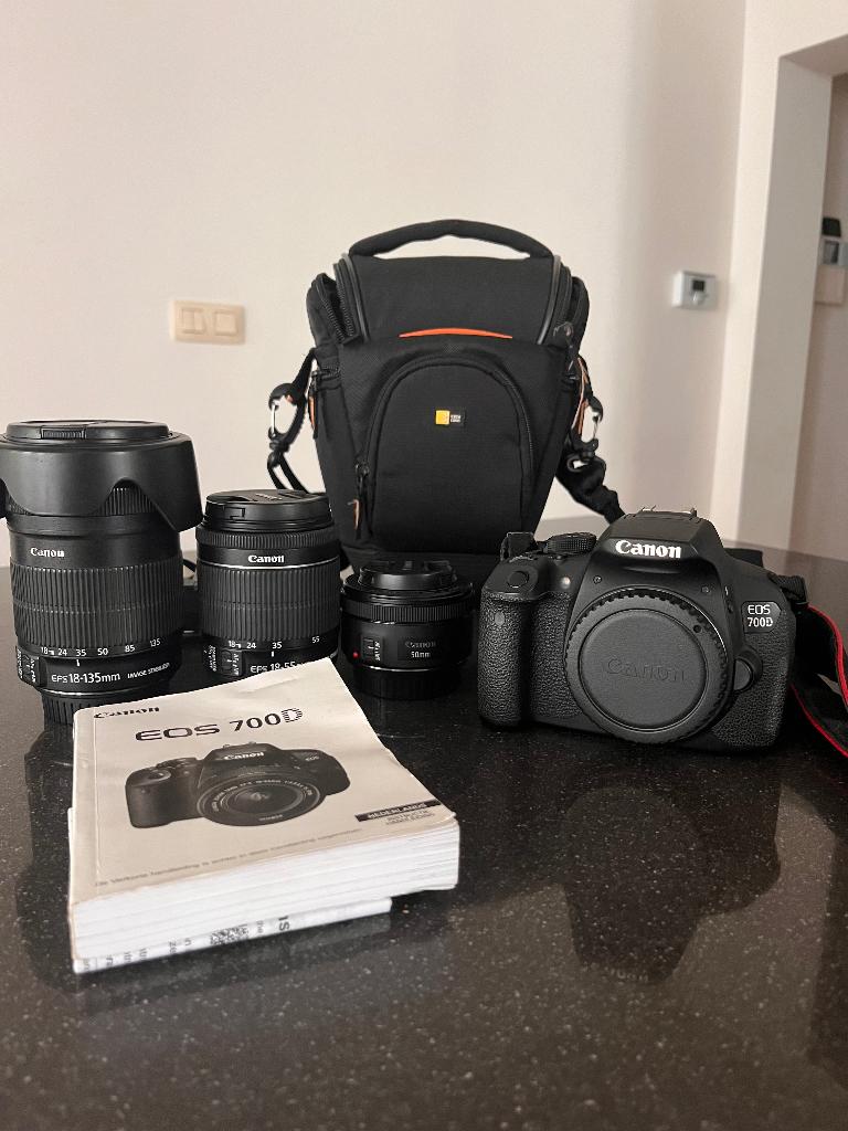 Canon 700D + 3 lenzen, Ophalen of Verzenden, Zo goed als nieuw, Spiegelreflex, Canon