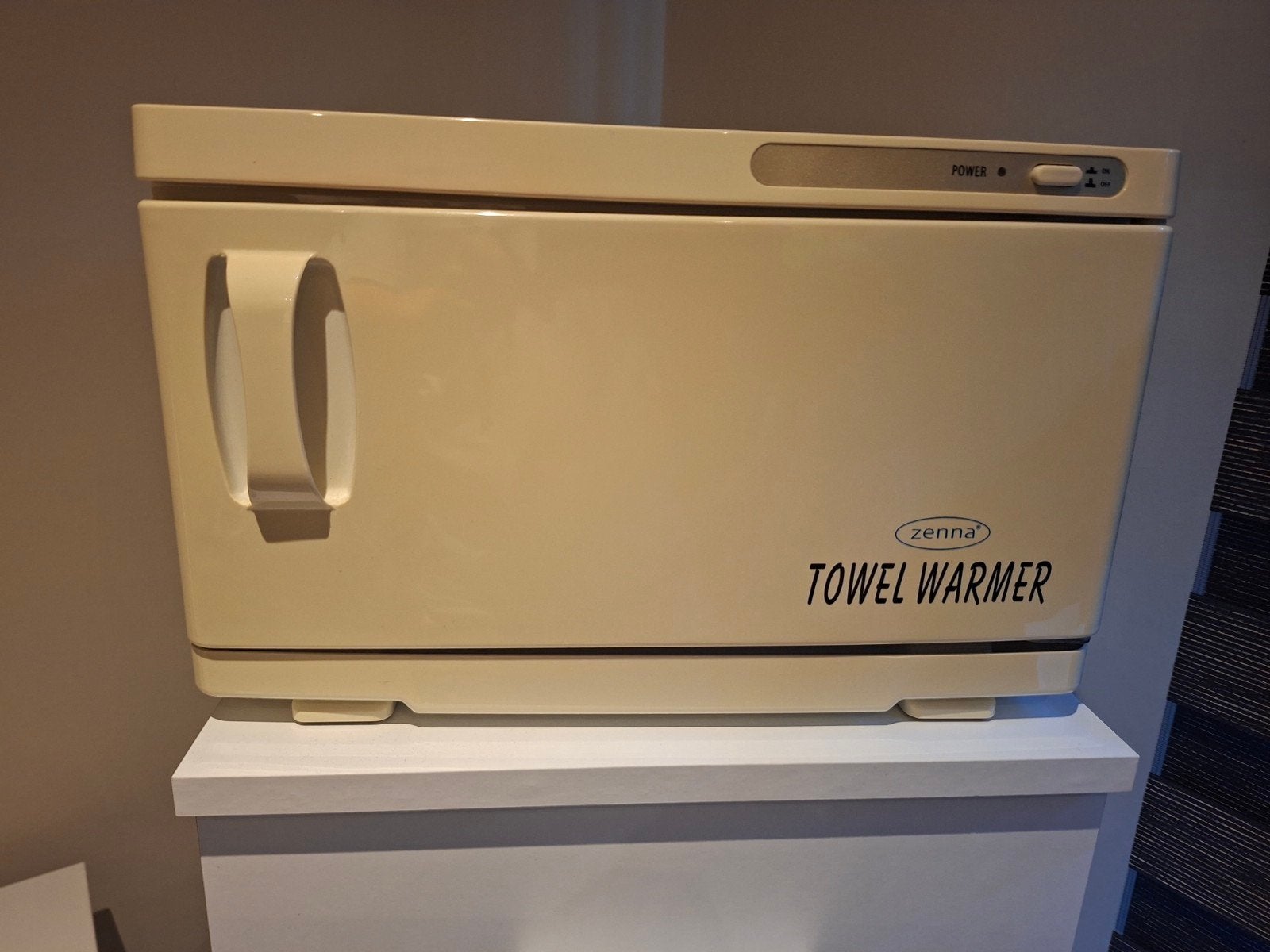Zenna Handdoek warmer, Enlèvement