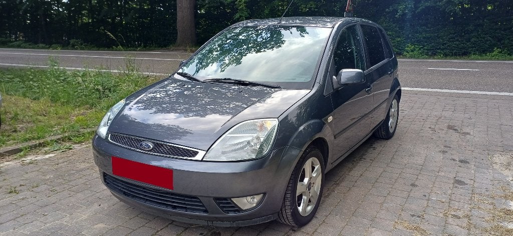 Ford Fiesta 2005/1.3benzine/72700km/Airco, Auto's, Particulier, Airconditioning, Onderhoudsboekje, Te koop