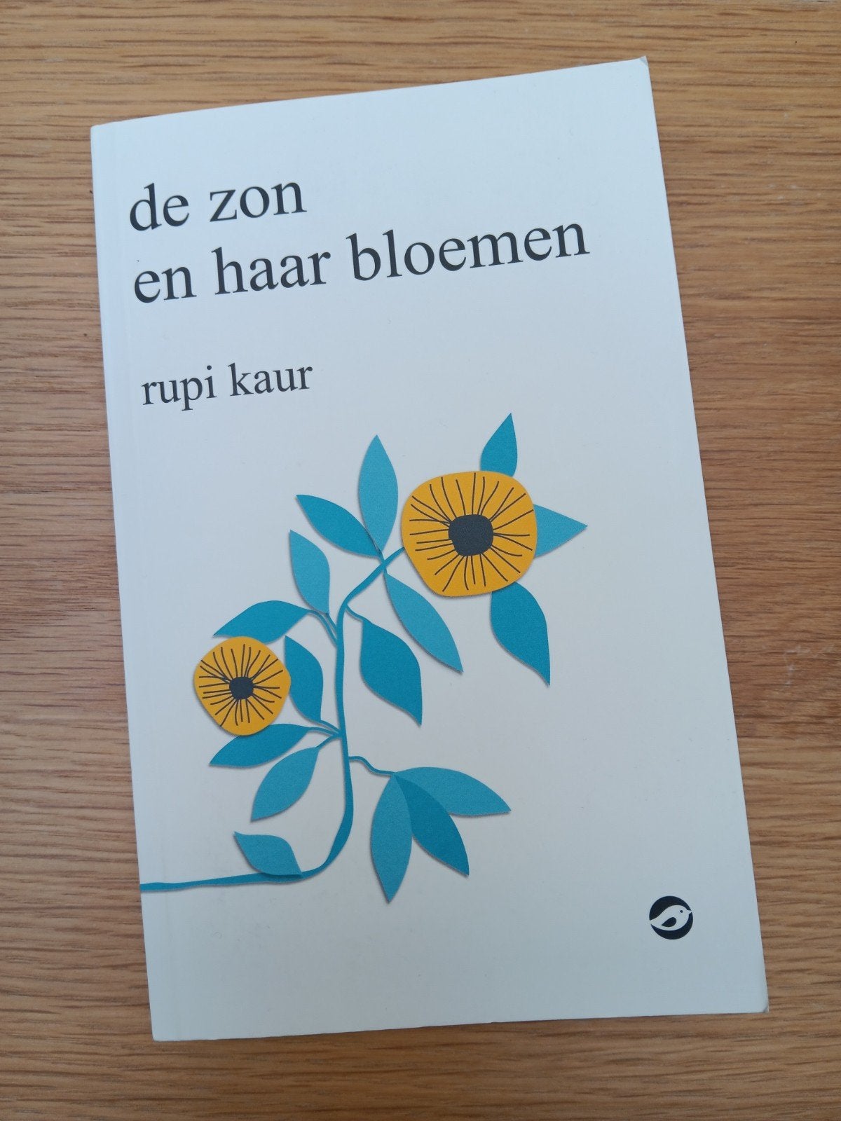 Rupi Kaur - De zon en haar bloemen, Boeken, Ophalen, Rupi Kaur