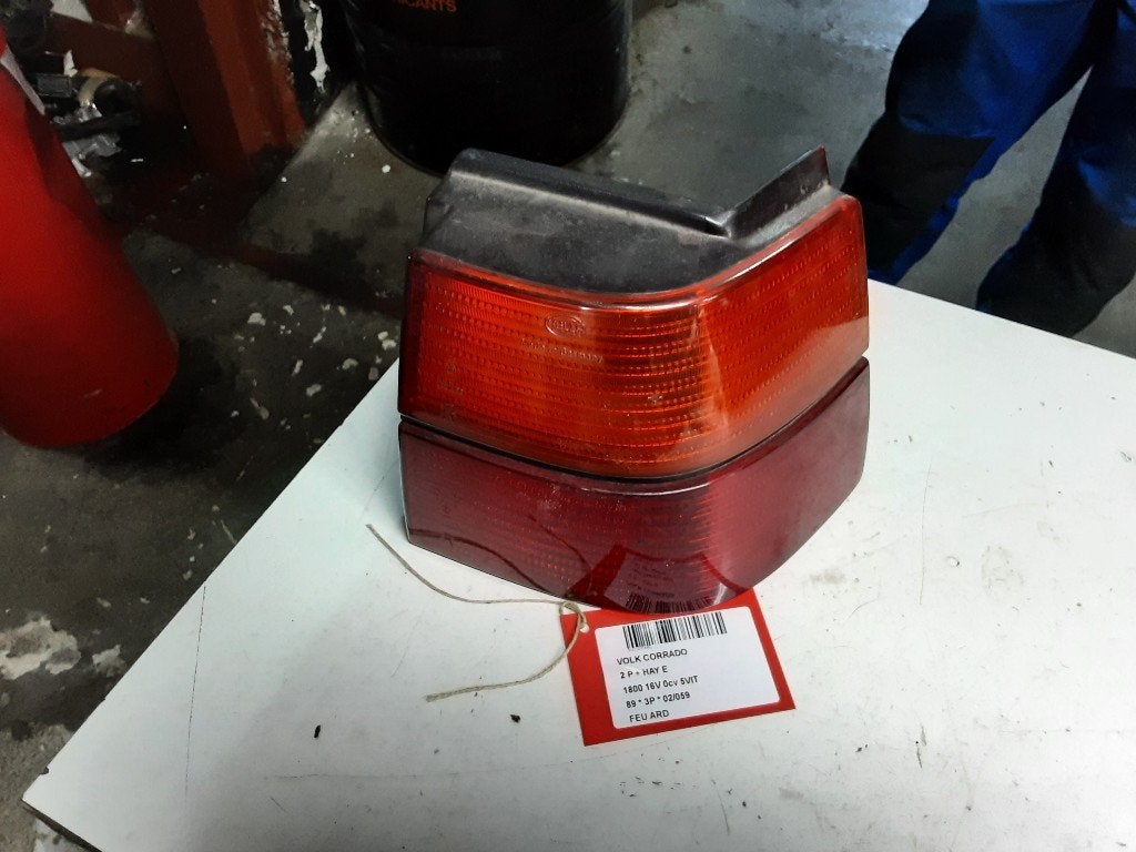 ACHTERLICHT RECHTS Volkswagen Corrado (535945112), Gebruikt, Volkswagen, Mevr. I. Hauben, Rue de l'Espoir 34 34
4030  GRIVEGNÉE, BE