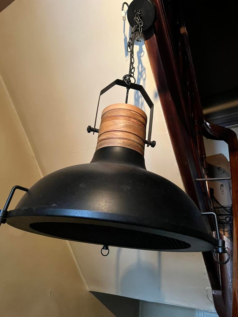 2 “industriële “ hanglampen voor mancave of living, Ophalen, Zo goed als nieuw