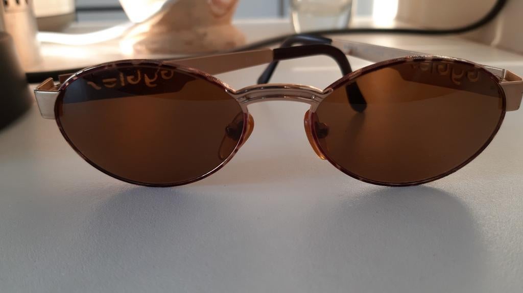 Dames vintage zonnebril merk Byblos, Handtassen en Accessoires, Zonnebrillen en Brillen | Dames, Ophalen of Verzenden, Zonnebril