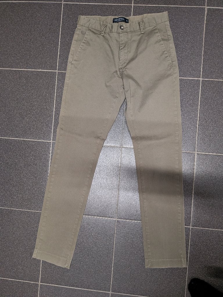 Kaki broek Bruce en butler maat 30, Kinderen en Baby's, Broek, Bruce en butler, Ophalen of Verzenden, Zo goed als nieuw