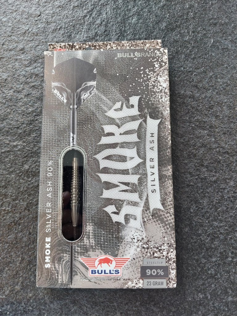 Bull’s Smoke Silver Ash 90% Tungsten 23G, Ophalen, Nieuw, Pijlen
