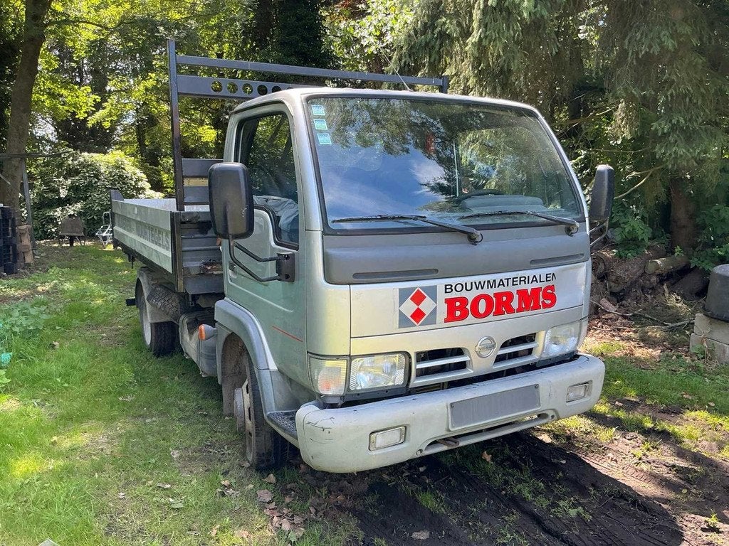 2004 Nissan Cabstar TL35/E3, Auto's, Gebruikt, Overige modellen, Bedrijf, Handgeschakeld