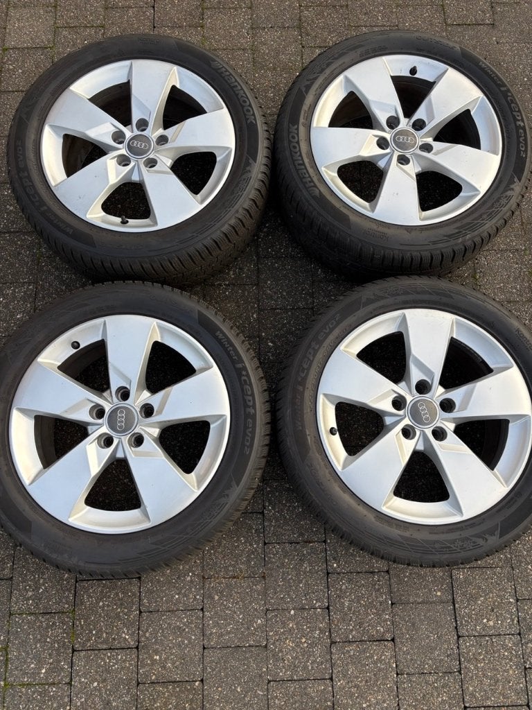 Jantes originales Audi 17’’ avec pneus hiver, Autos : Pièces & Accessoires, Pneus hiver, Véhicule de tourisme, Enlèvement, Utilisé