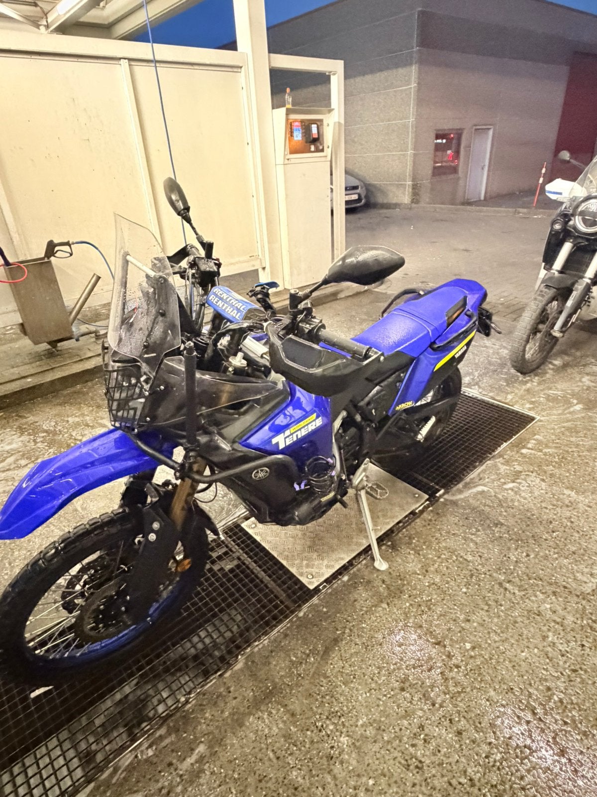 Ténére 700 world raid, Motos, Particulier