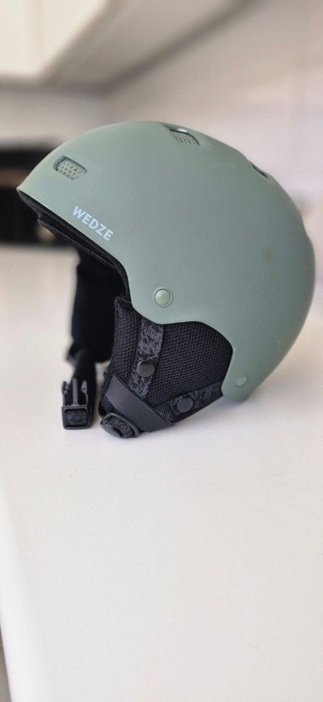 Skihelm Wedze maat M (55-58cm), Kleding | Dames, Wintersportkleding, Overige typen, Zo goed als nieuw, Wedze, Ophalen