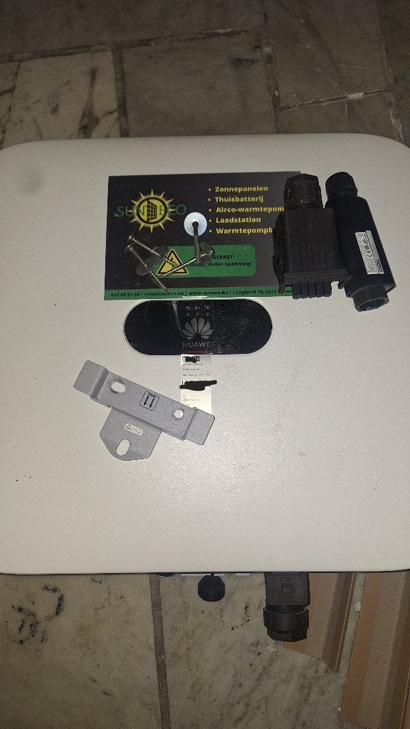 Huawei omvormer 3F-SUN2000-4KTL-M1 met wifi module., Bricolage & Construction, Électricité & Câbles, Enlèvement, Comme neuf, Autres marques