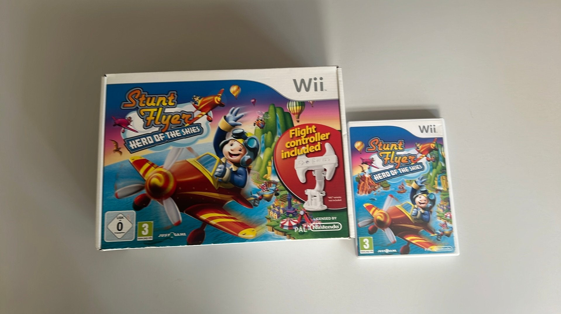 Game Stunt Flyer + Flight controller, Games en Spelcomputers, Games | Nintendo Wii, Ophalen, Zo goed als nieuw
