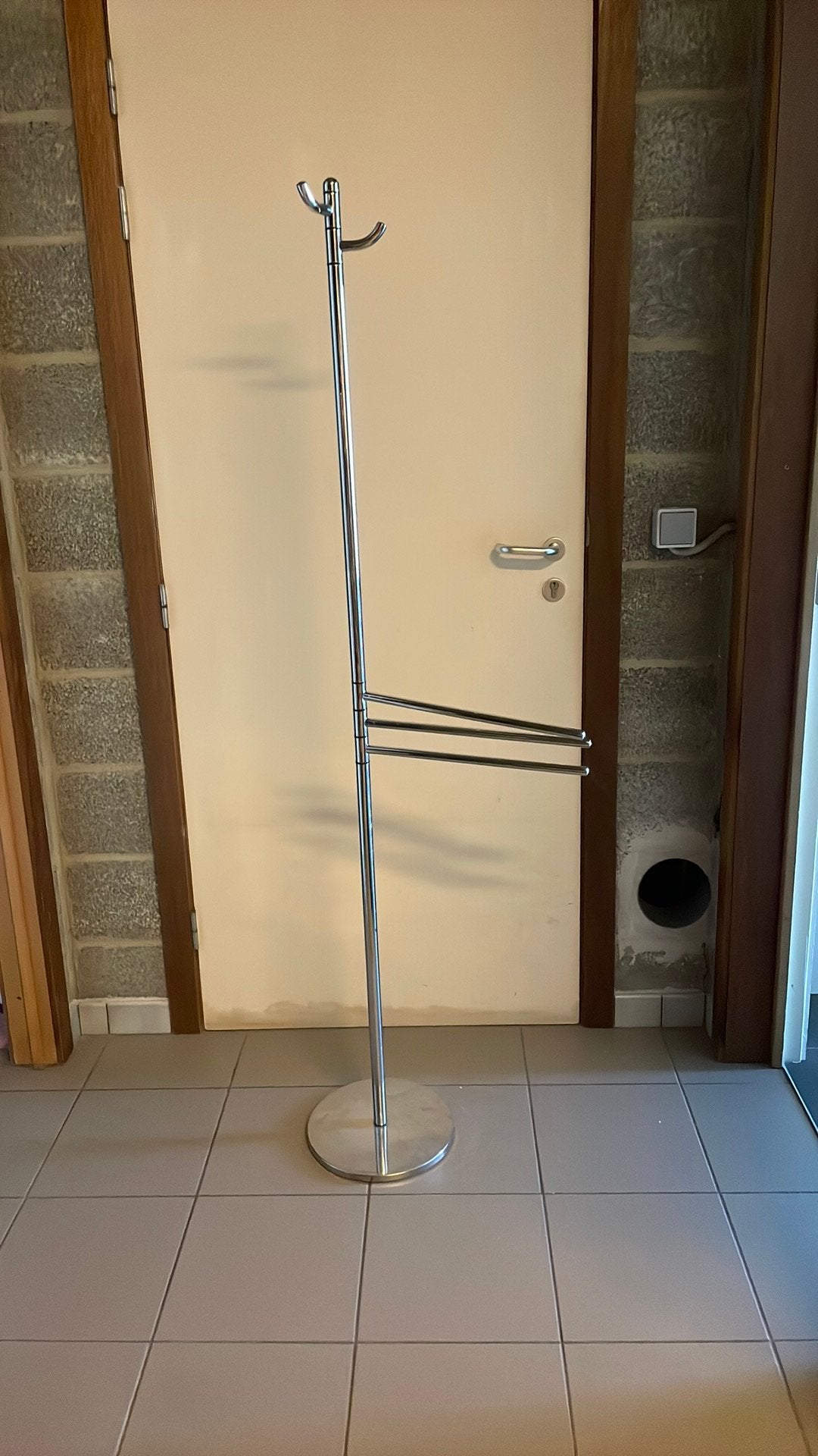 Porte serviettes sur pied, Maison & Meubles, Salle de bain | Linge de bain & Accessoires, Enlèvement, Utilisé, Serviette