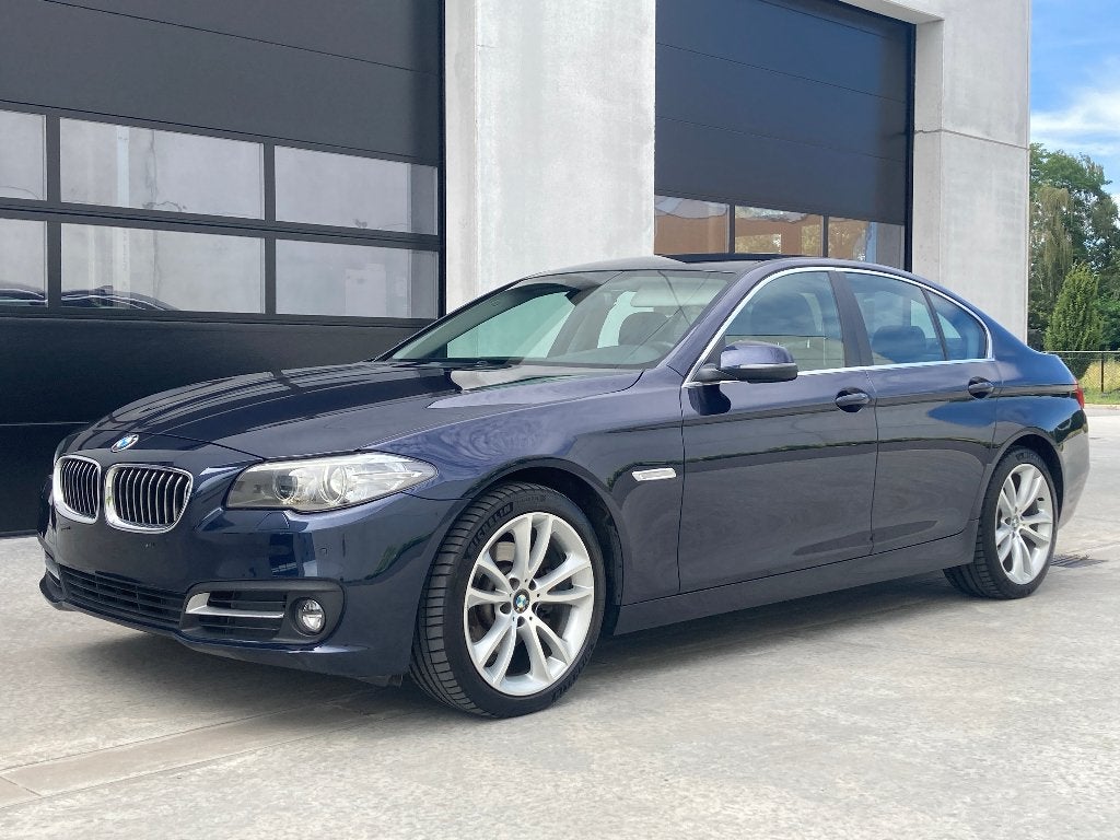 BMW 520d Berline/Manuel/Cuir/Navi/Xenon/..., Cuir, Entreprise, Entretenue par le concessionnaire, Noir