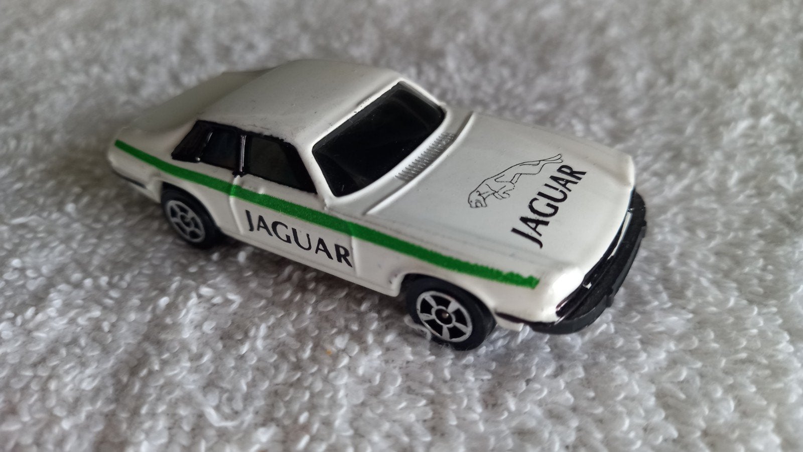 Corgi Jaguar, Enlèvement ou Envoi, Corgi