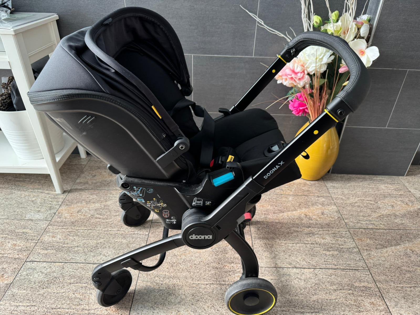 Poussette Doona X + accessoires, Enlèvement, Comme neuf