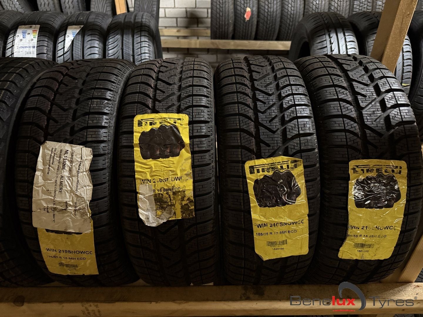nieuw winter 185/55R15 Pirelli 185/55 R15 185/55/15 1855515, Autos : Pièces & Accessoires, Neuf, 15 pouces, Pneus hiver, Véhicule de tourisme