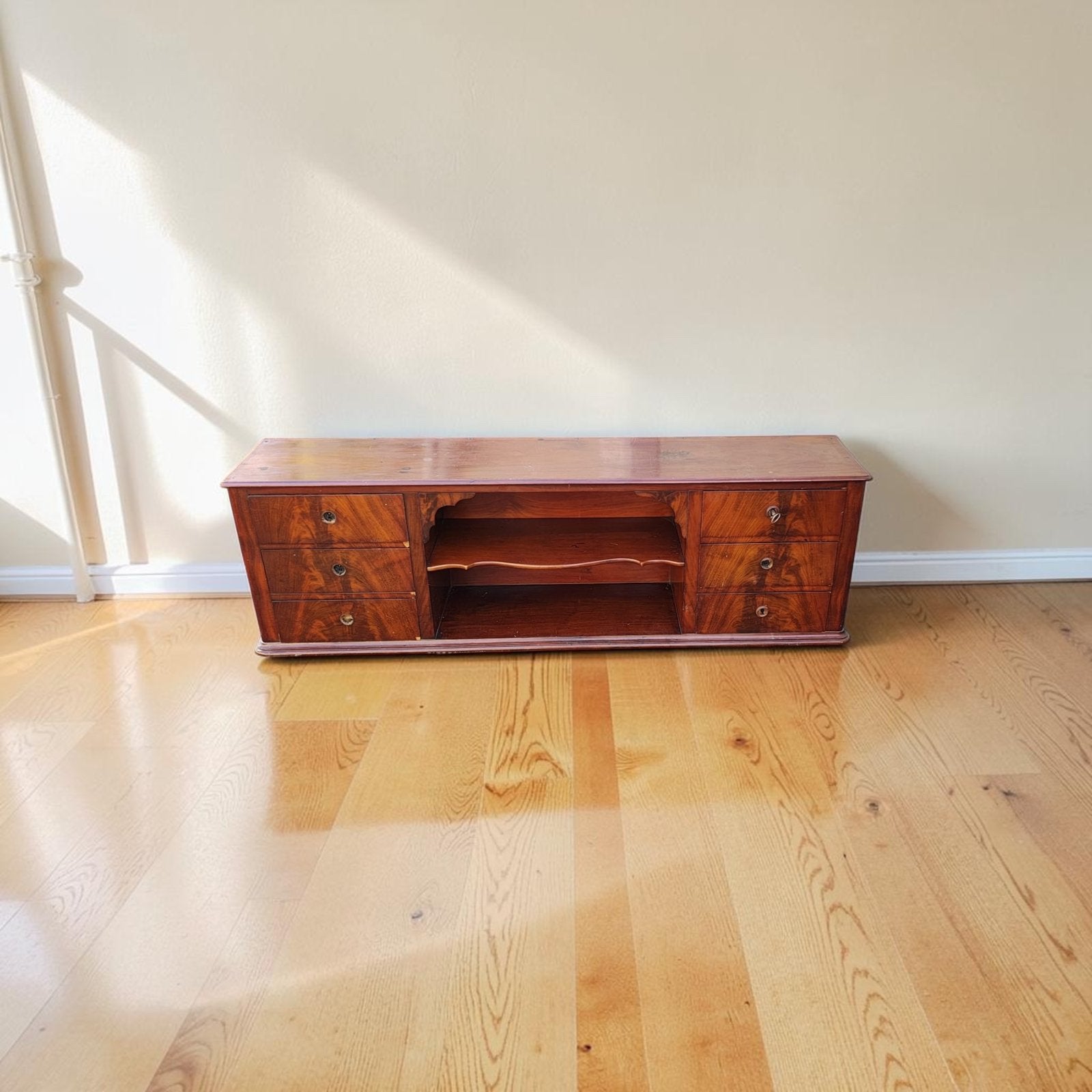 Vintage mahoniehouten lage kast, Ophalen, Gebruikt