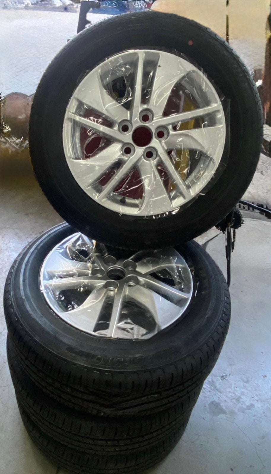 Toyota Yaris Mazda 2 Set van nieuwe Bridgestone‑banden, Auto-onderdelen, Ophalen, Band(en)