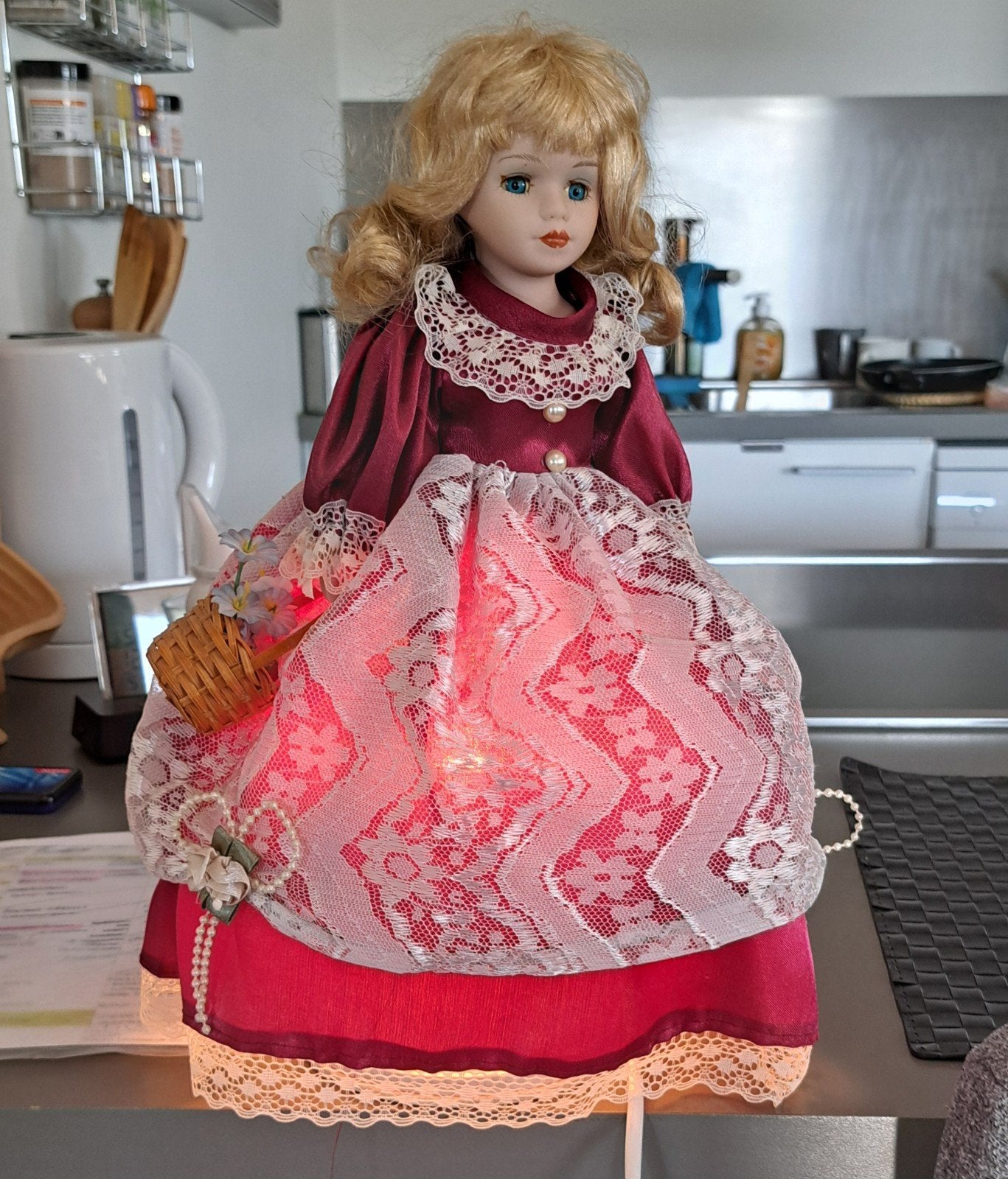 Poupée Lampaderre, crépuscule, Maison & Meubles, Enlèvement ou Envoi, Lampe pour enfant, Comme neuf, Céramique