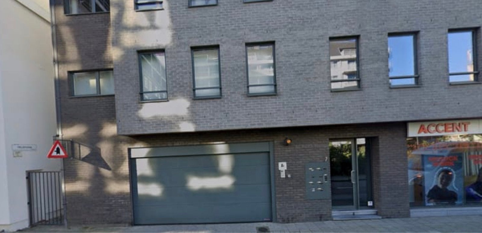 Autostaanplaats te huur – Berchem, Immo, Garages en Parkeerplaatsen, Antwerpen (stad)
