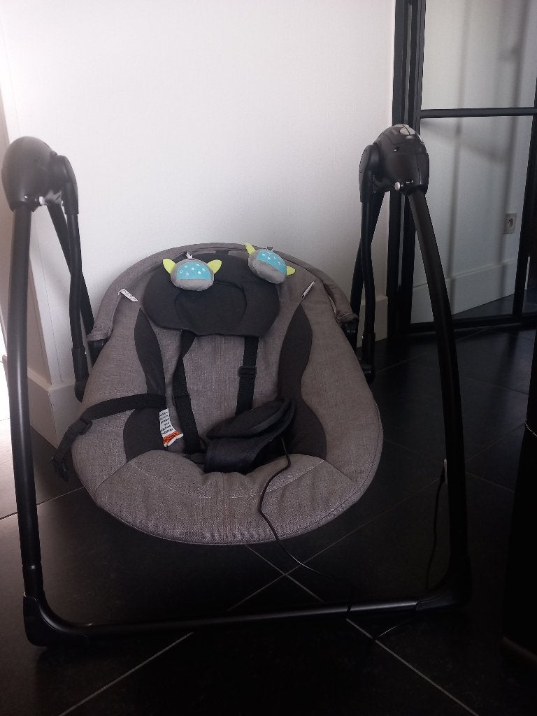 Babyschommelstoeltjes, Kinderen en Baby's, Wipstoeltjes, Gebruikt, Schommelstoel, Met gordel(s) of riempje(s), Ophalen