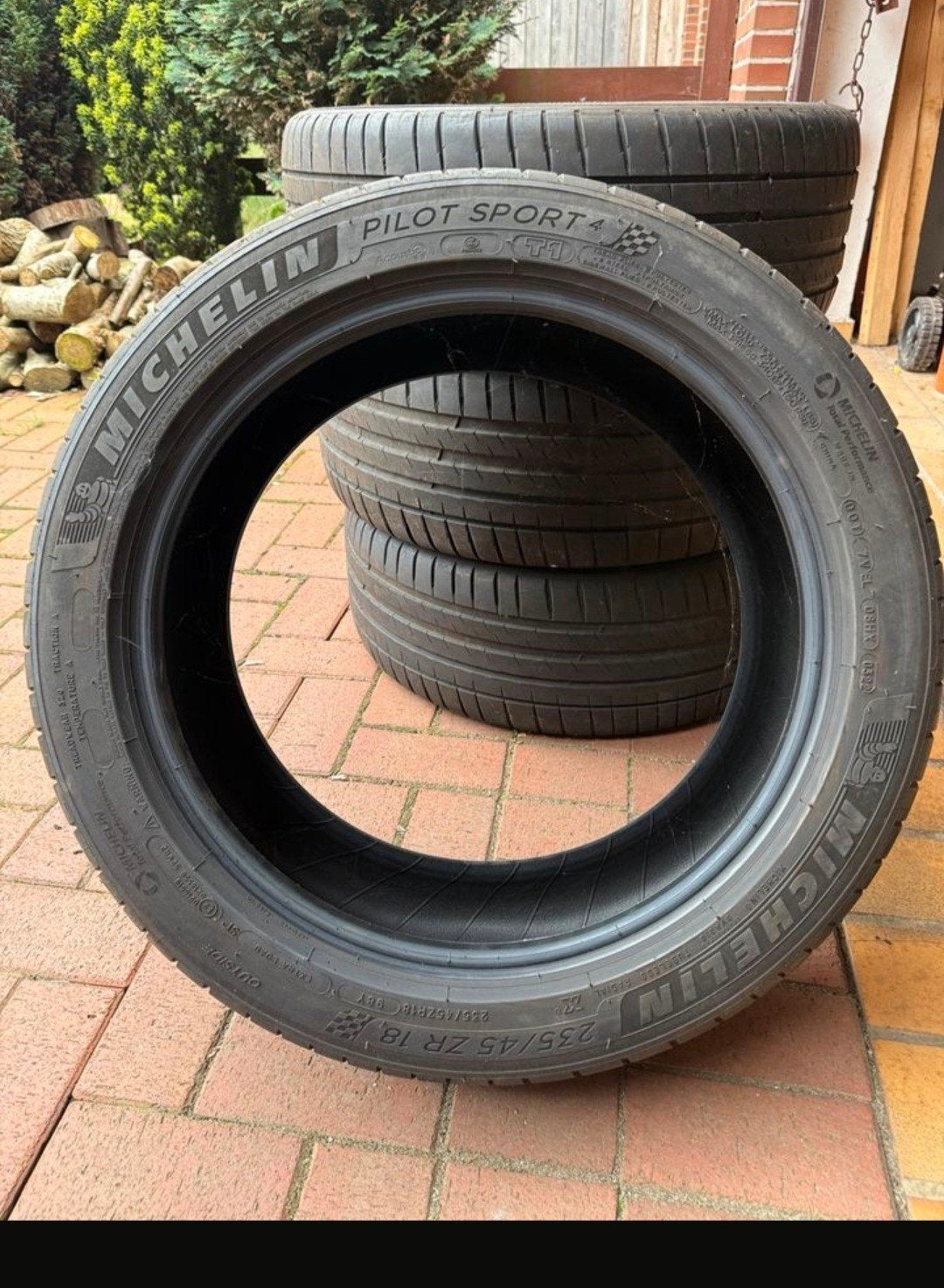 Tesla model 3,235 45 18 michelin zomerbanden, Ophalen of Verzenden, Zomerbanden, Band(en)