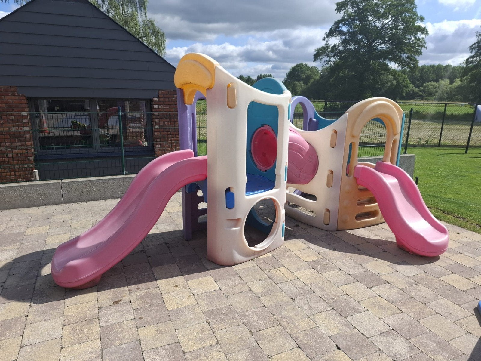 Little tikes 8 in 1, Kinderen en Baby's, Speelgoed | Buiten | Speelhuisjes, Ophalen