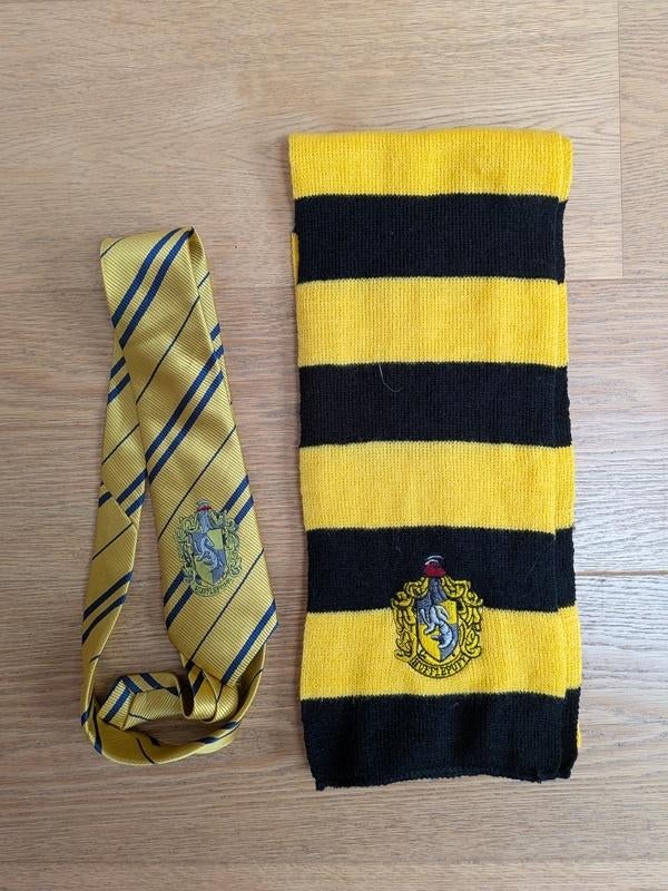 déguisement - Harry Potter Hufflepuff Poufsouffle, Kinderen en Baby's, Carnavalskleding en Verkleedspullen, Ophalen, Zo goed als nieuw