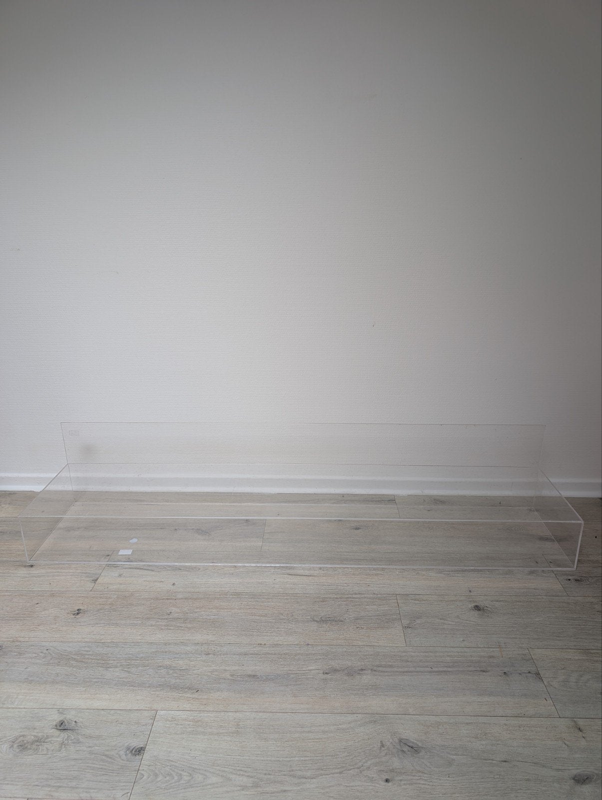 présentoir plexiglas, Enlèvement