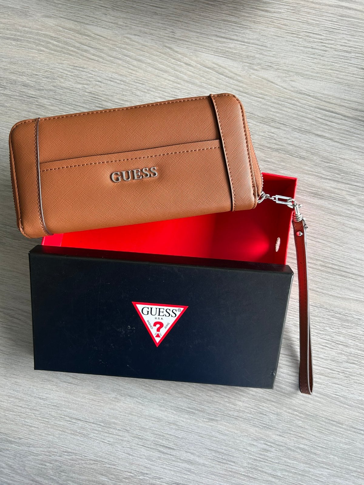 Tasje, portemonnee, geldbeugel nieuw Guess, Bruin, Guess, Nieuw, Ophalen of Verzenden