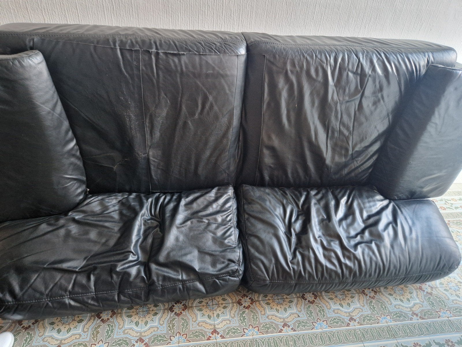 divan en cuir noir, Enlèvement, Cuir