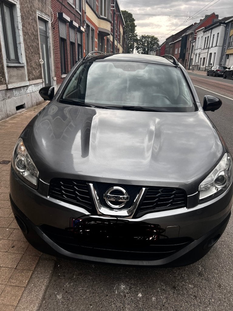 Nissan Qashqai +2 – 7 places – 1.6 essence, Argent ou Gris, Achat, Boîte manuelle, 5 portes