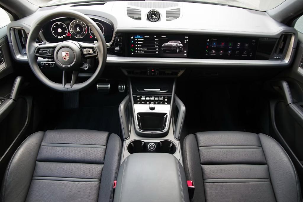 NEW CAYENNE COUPE PLUGIN BLACK ED LP 151500€ SPORTUIT/22/HEA, Auto's, Automaat, Cayenne, 2995 cc, Zwart