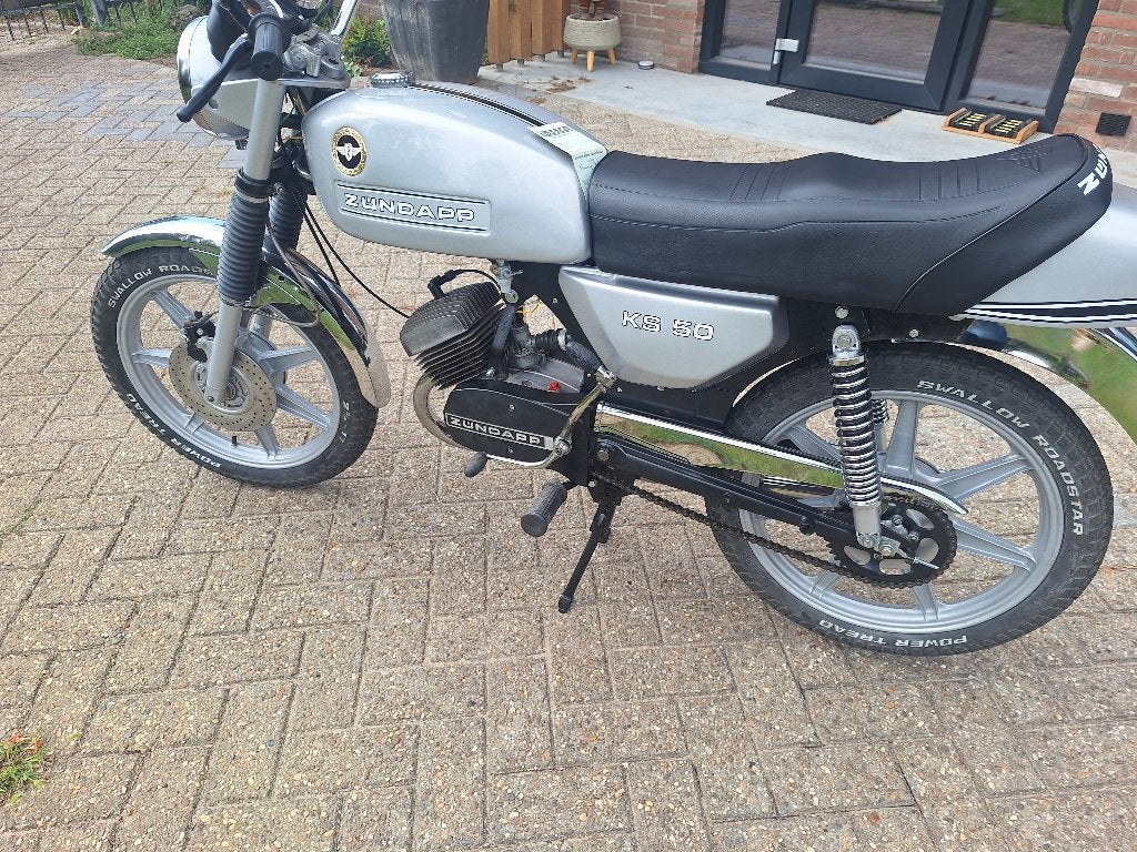 zundapp ks50 4gang zilver/grijs, Fietsen en Brommers, Ophalen, Zo goed als nieuw, Klasse B (45 km/u), KS50