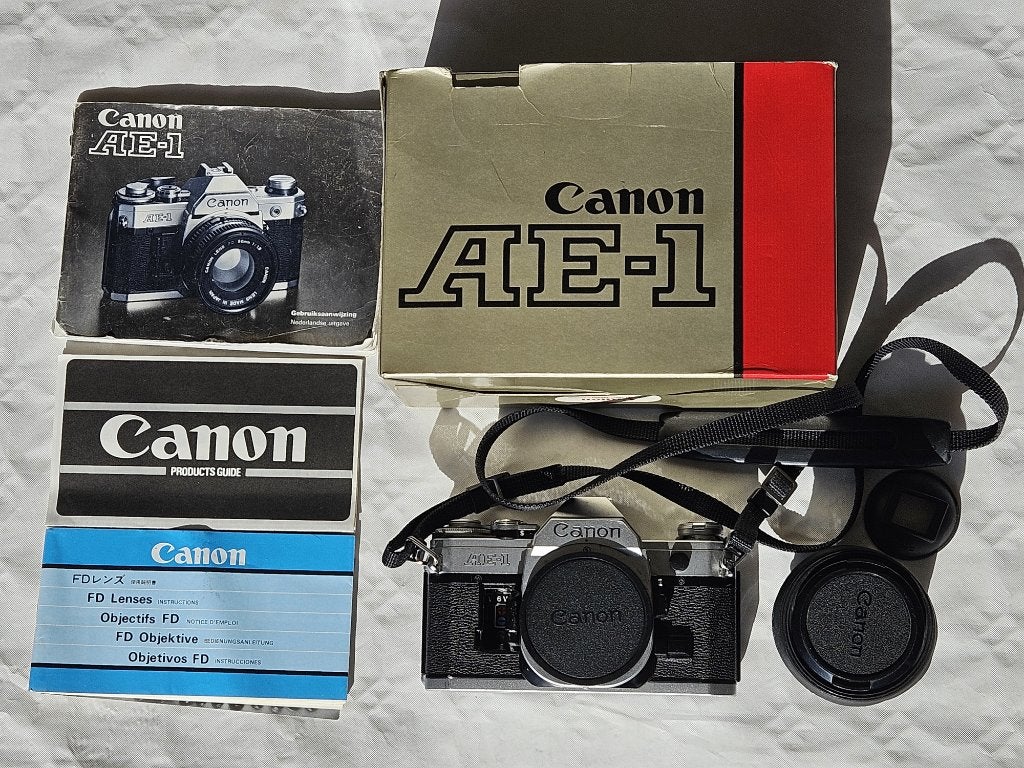 2 x Canon AE-1 + FD 50mm 1.8, Ophalen of Verzenden, Canon