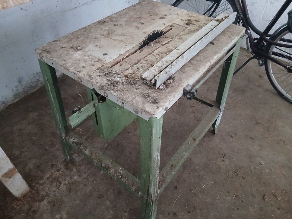Banc de scie 220v, Enlèvement