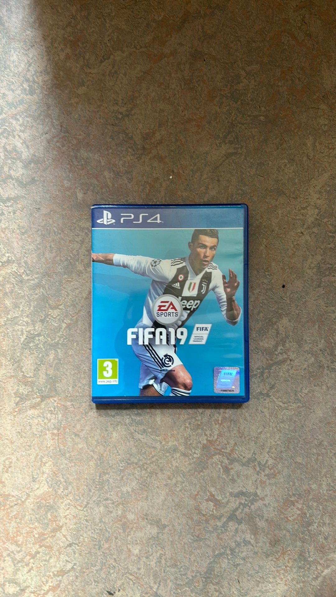 FIFA 19 (PS4)., Enlèvement, Comme neuf