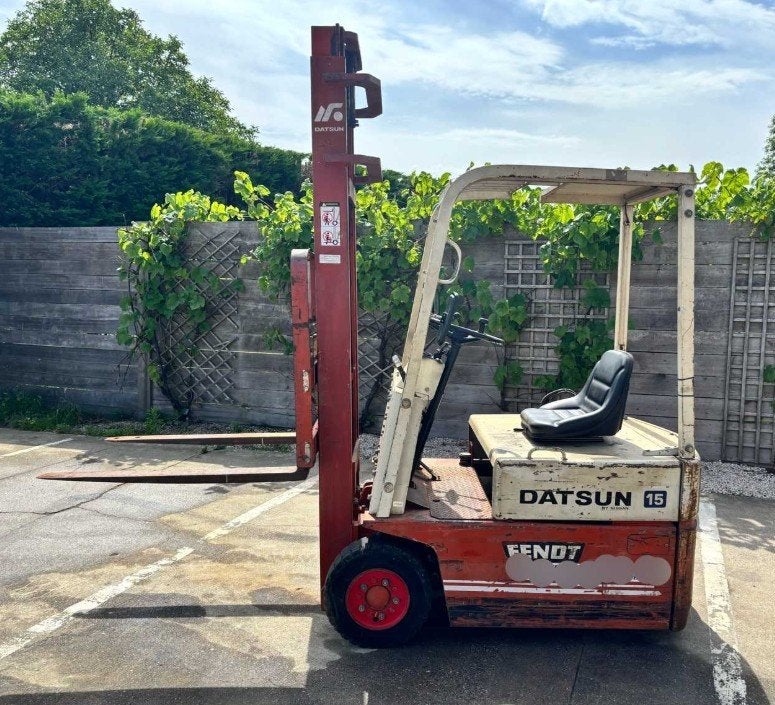 CHARIOT ÉLÉVATEUR 3000€ EN BON ÉTAT DE FONCTIONNEMENT, TV, Hi-fi & Vidéo, Batteries, Enlèvement, Comme neuf, Rechargeable