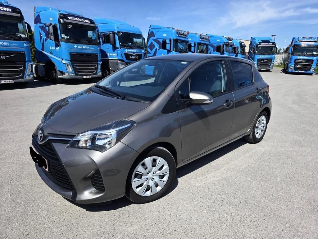 Toyota Yaris 2017 1 jaar garantie, Auto's, Euro 6, 4 cilinders, Bruin, Particulier