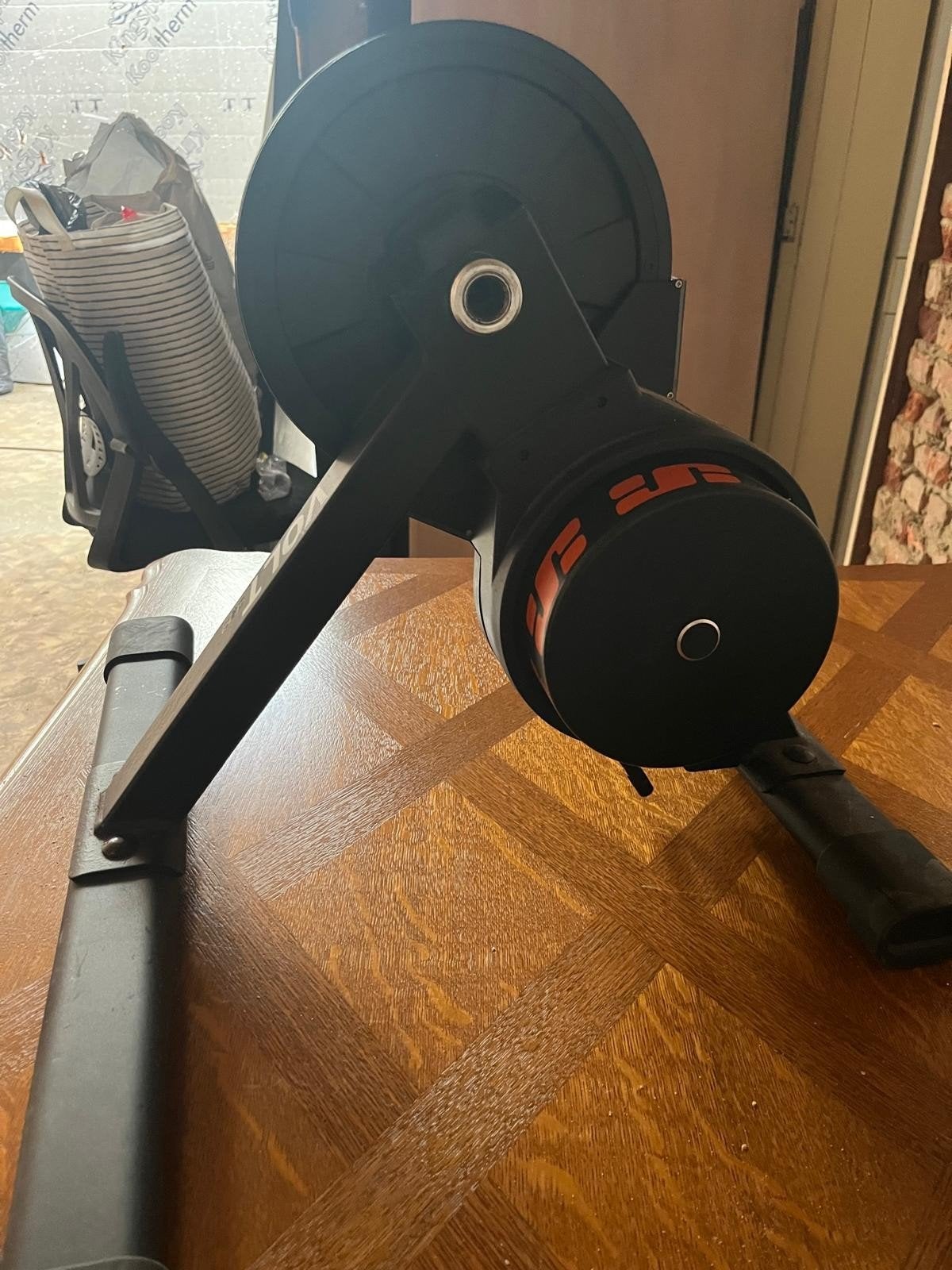 Jetblack smarttrainer met nieuwe lader, Sport en Fitness, Wielrennen, Ophalen, Zo goed als nieuw, Overige typen
