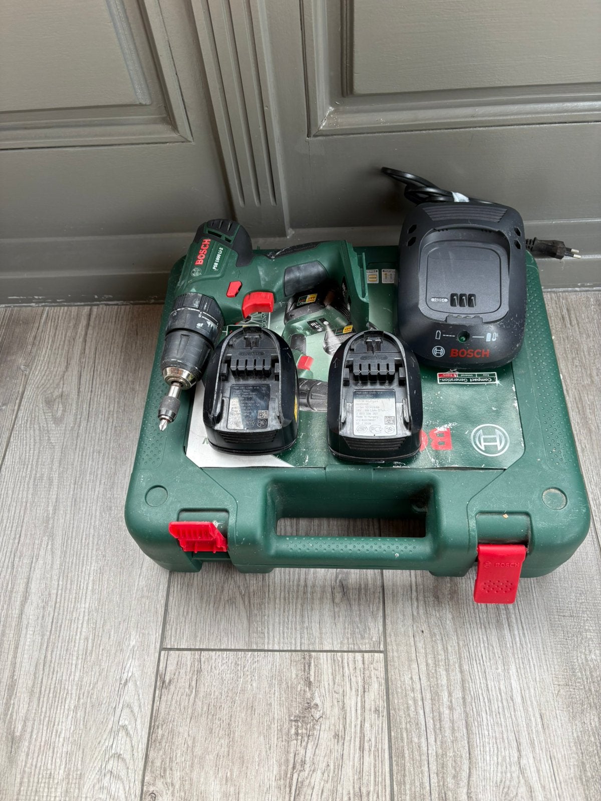 Bosch boormachine, Ophalen, Boormachine