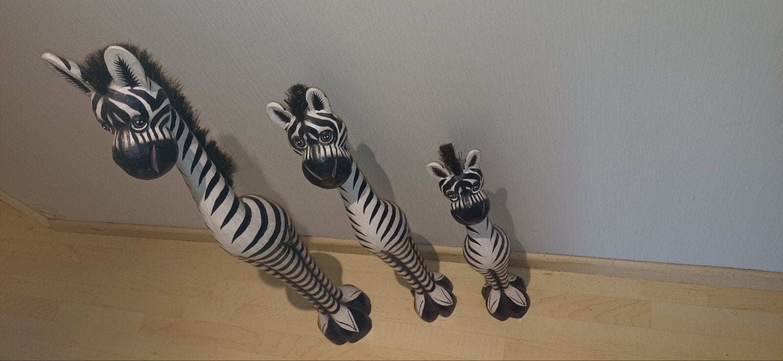 Lot zebrabeelden, Ophalen