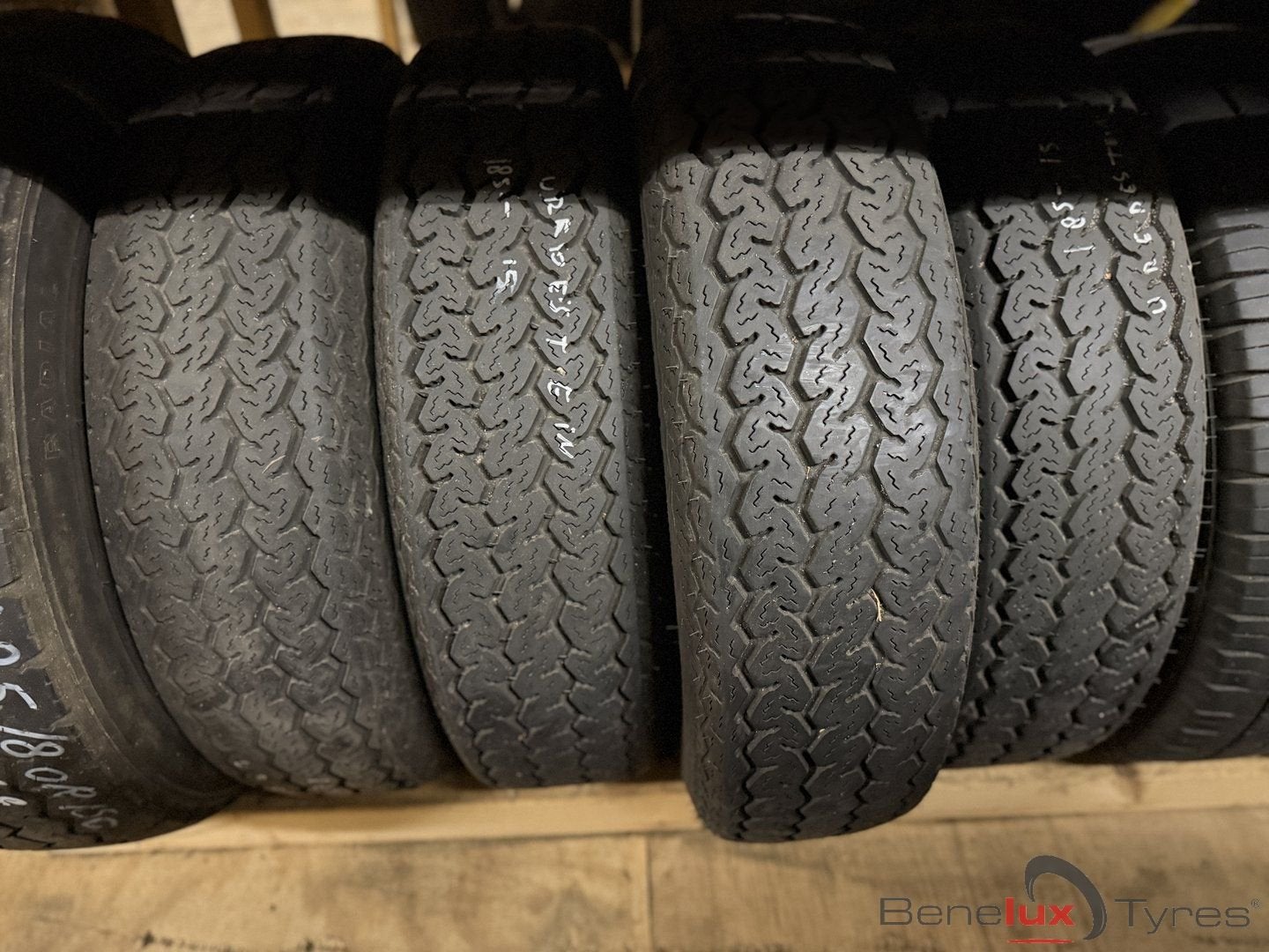 185R15c Chevrolet Blazer Corvette Suzuki Dzire 185/80R15c, Auto-onderdelen, Banden en Velgen, Gebruikt, 15 inch, -, -