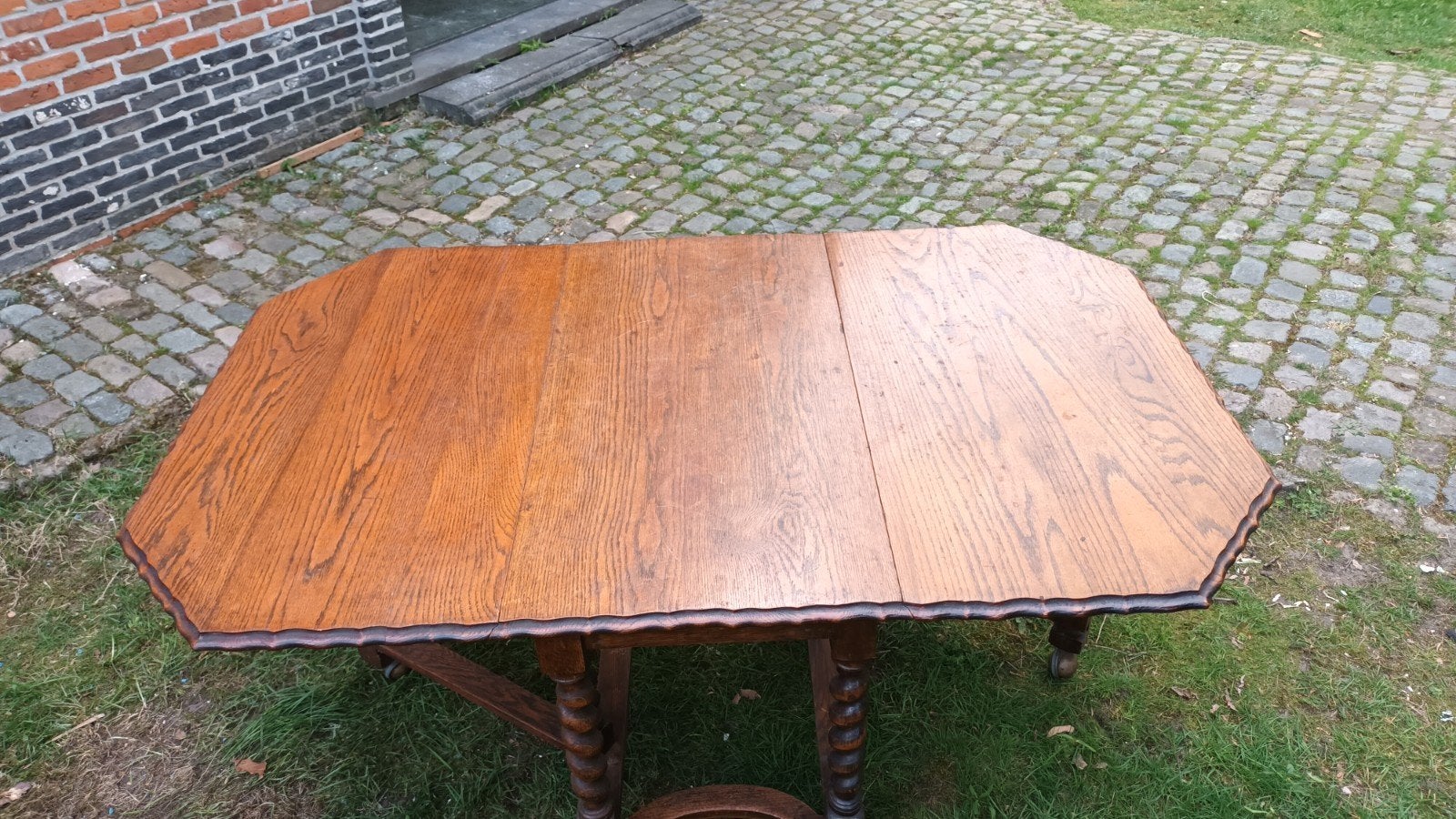 gateleg tafel, Ophalen