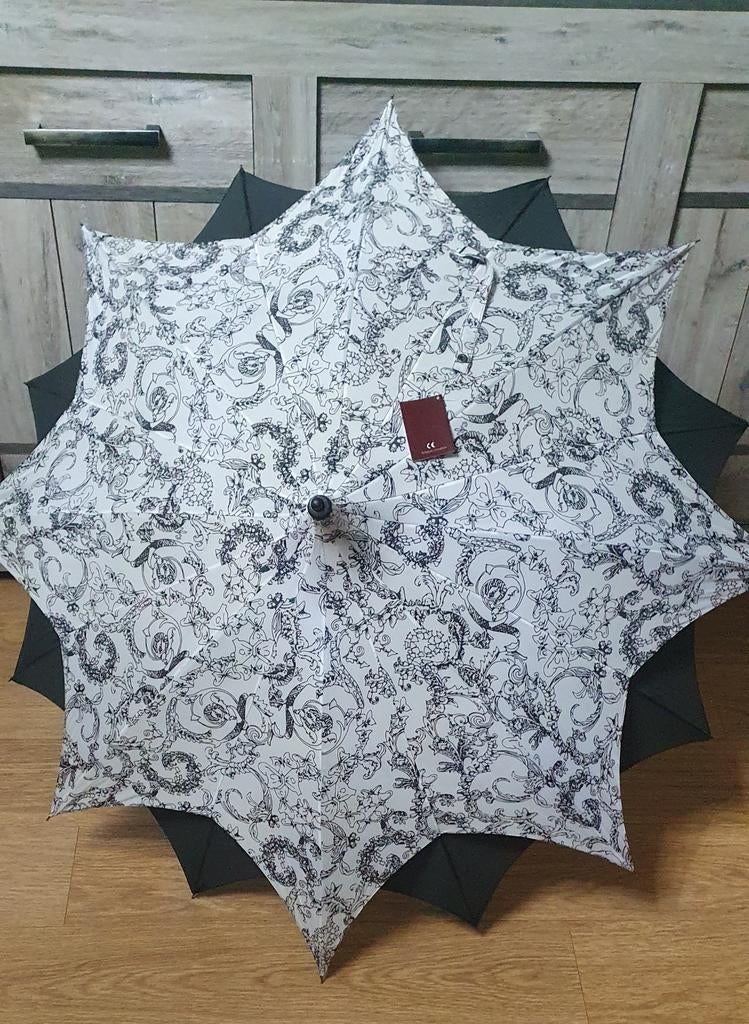 Gloednieuwe bedrukte pagodeparaplu met Amazoni-tag, Huis en Inrichting, Woonaccessoires | Plaids en Woondekens, Ophalen
