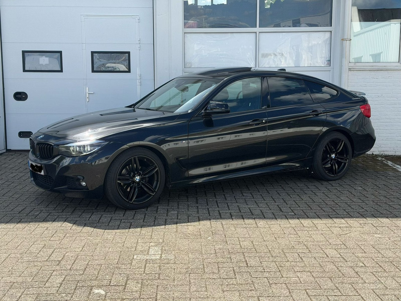 BMW 318d serie GT, Autos, Cuir, Achat, Noir, 5 portes