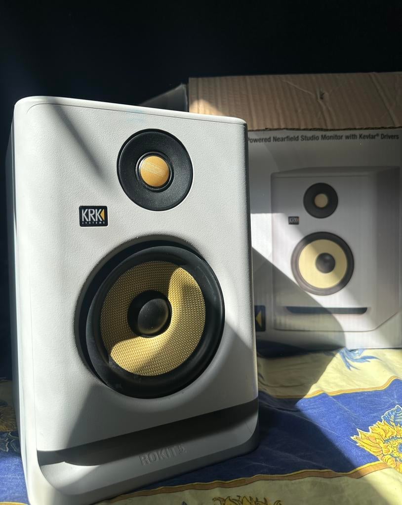2 Enceinte studio KRK ROKIT 5 G4, Ophalen, Nieuw