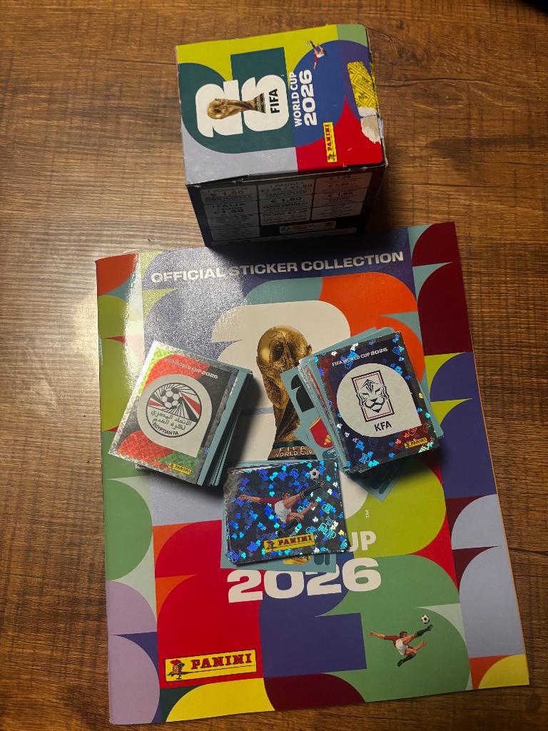 WERELDBEKERBUNDEL PANINI 2026, Hobby en Vrije tijd, Stickers en Plaatjes, Nieuw, Ophalen
