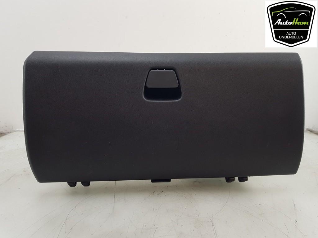 DASHBOARDKASTJE 108 (|555500H010|555520H010|B0007574ZD|), Gebruikt, Peugeot