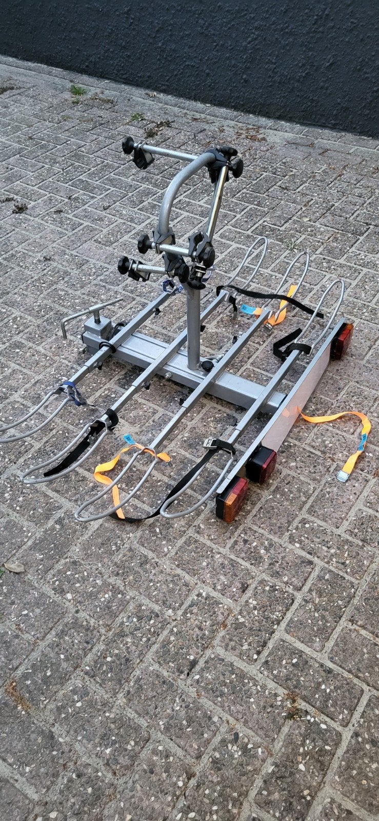 Porte-vélos avec barre de remorquage pour 4 vélos, Enlèvement, Utilisé